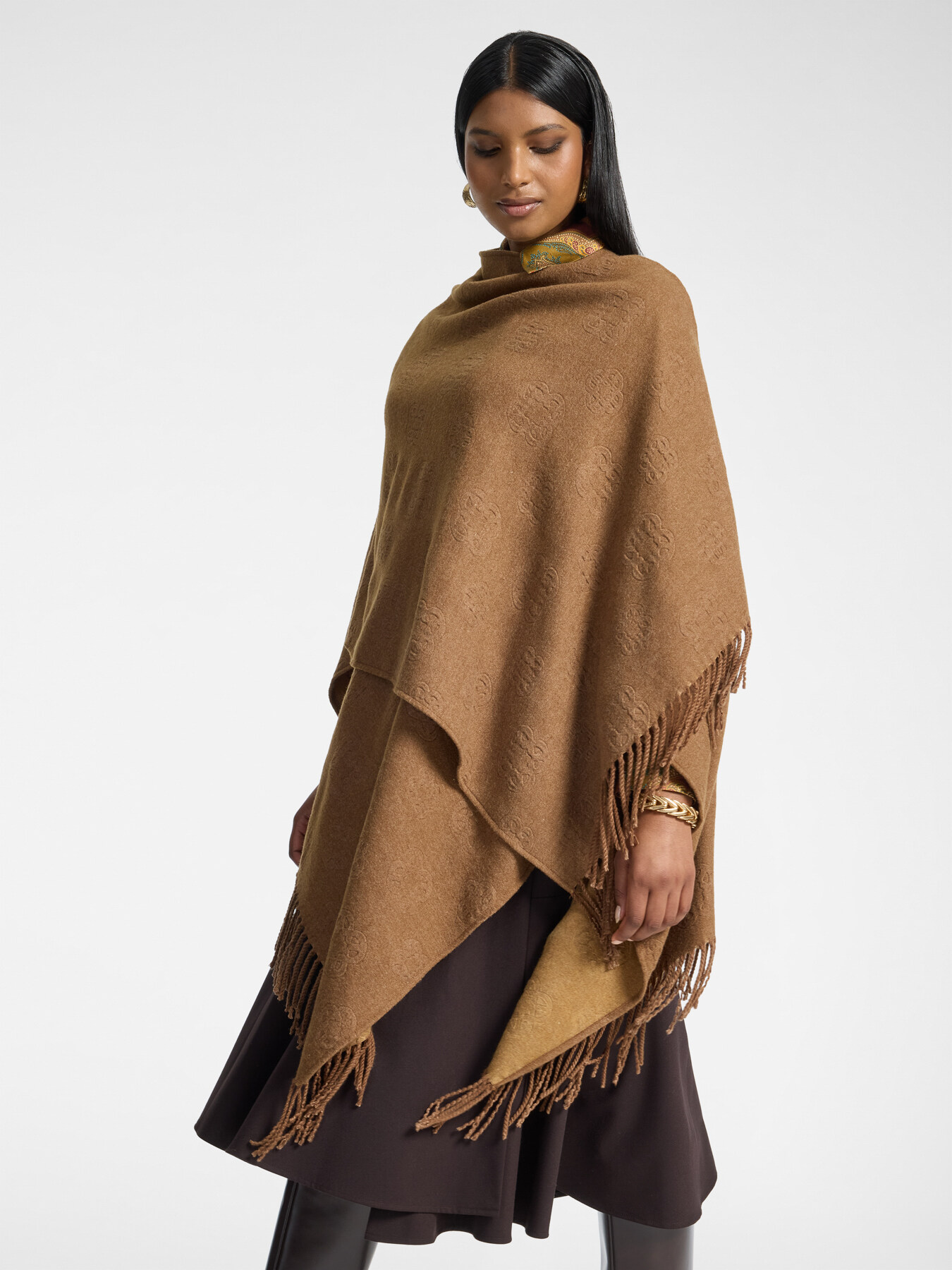Poncho con loghi embossed image number 0