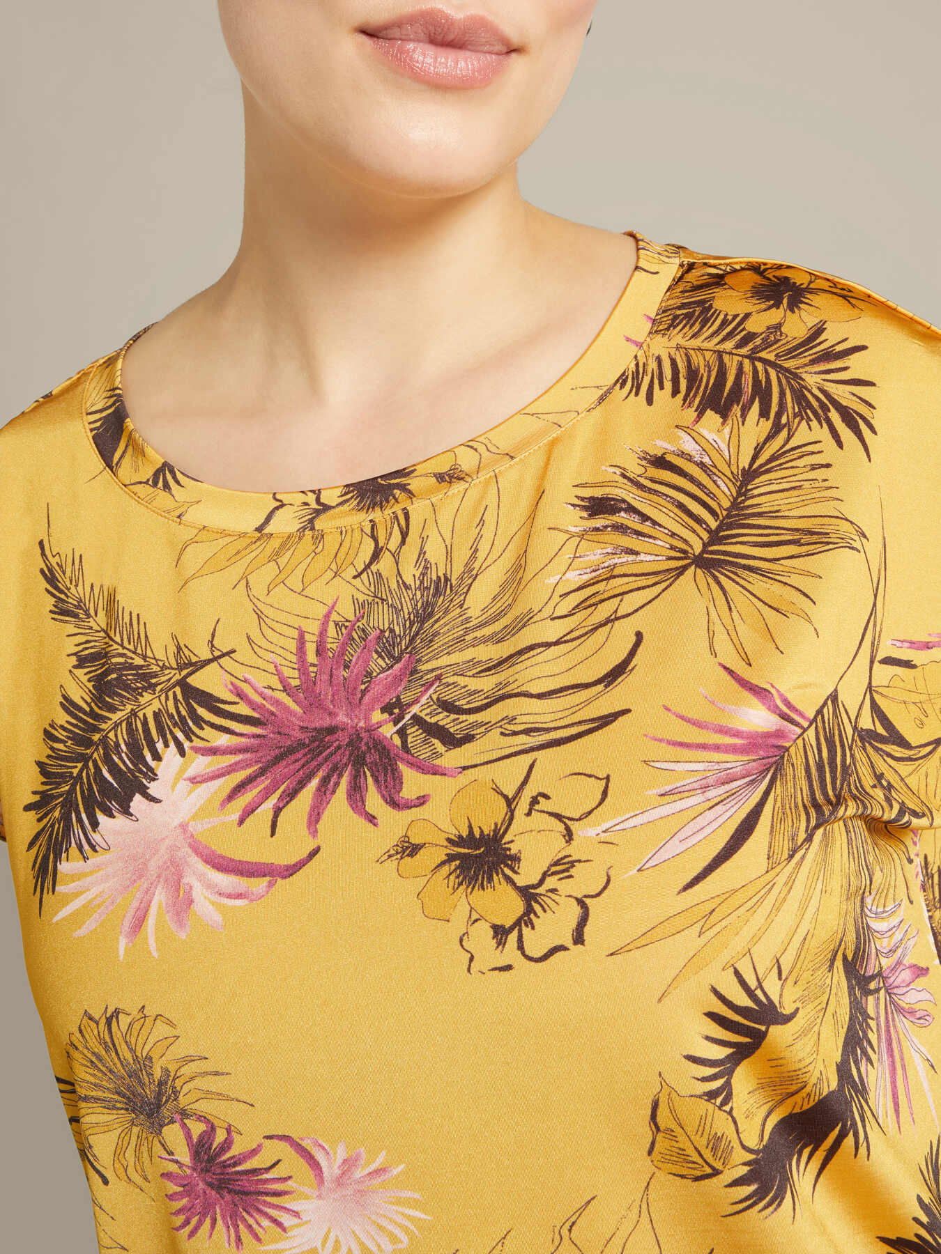 Camiseta con estampado de jungla image number 3